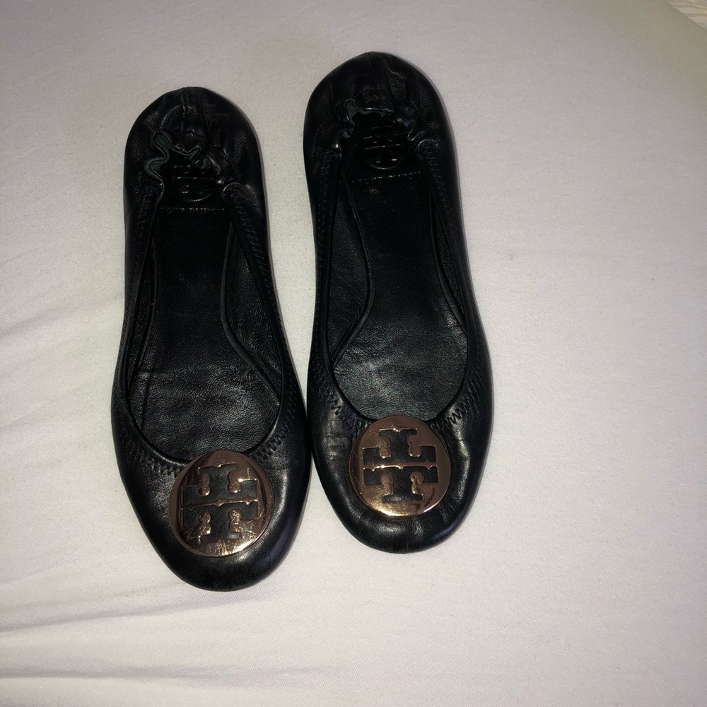 Tory Burch gold ballet flats in good condition